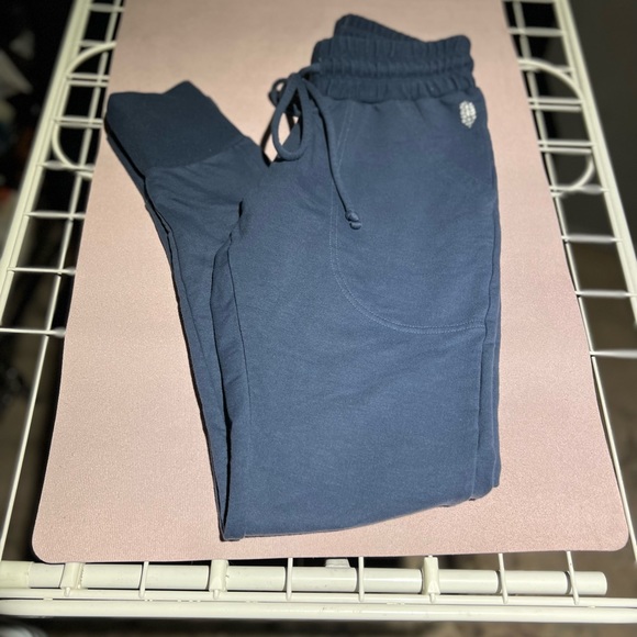 Womens FP movement joggers - Picture 3 of 4